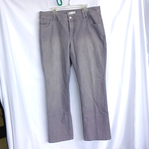 NWT Christopher & Banks Modern Fit‎ Straight Leg Jeans Size 10p, Gray, Studded - Picture 1 of 8